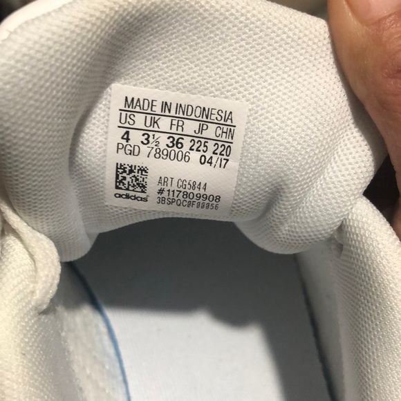 ADIDAS NEO WHITE AND GOLD - Picture 5 of 5